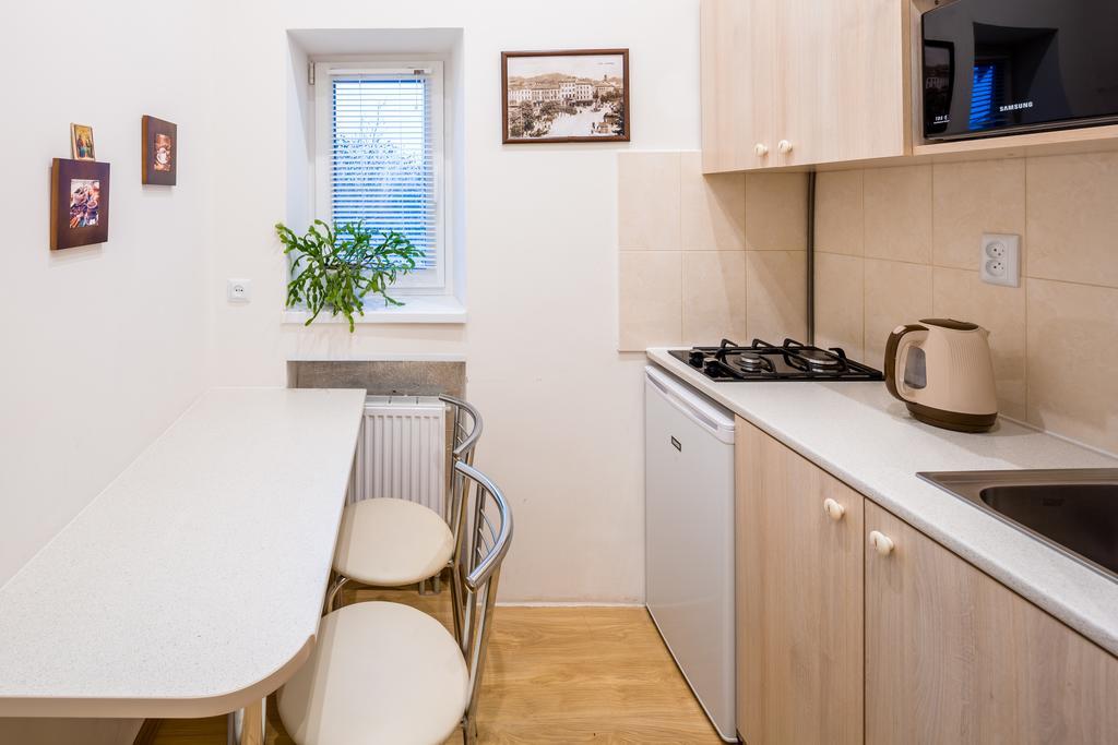 Apartment on Khmelnytskogo street Lviv Eksteriør bilde